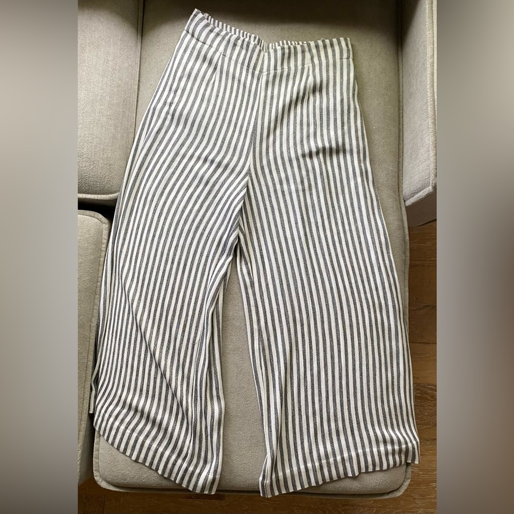 IC by Connie K long flow-y women’s dress pants large